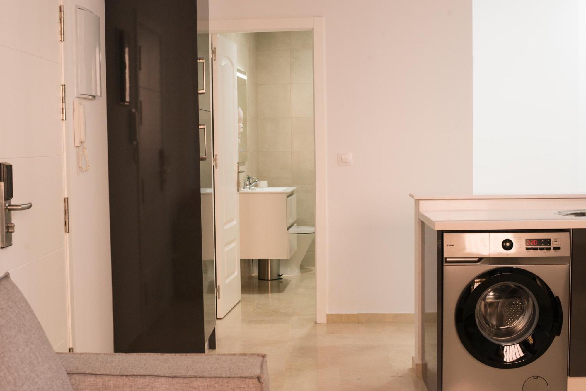 Apartamentos La Pila Del Pato Севиля Екстериор снимка