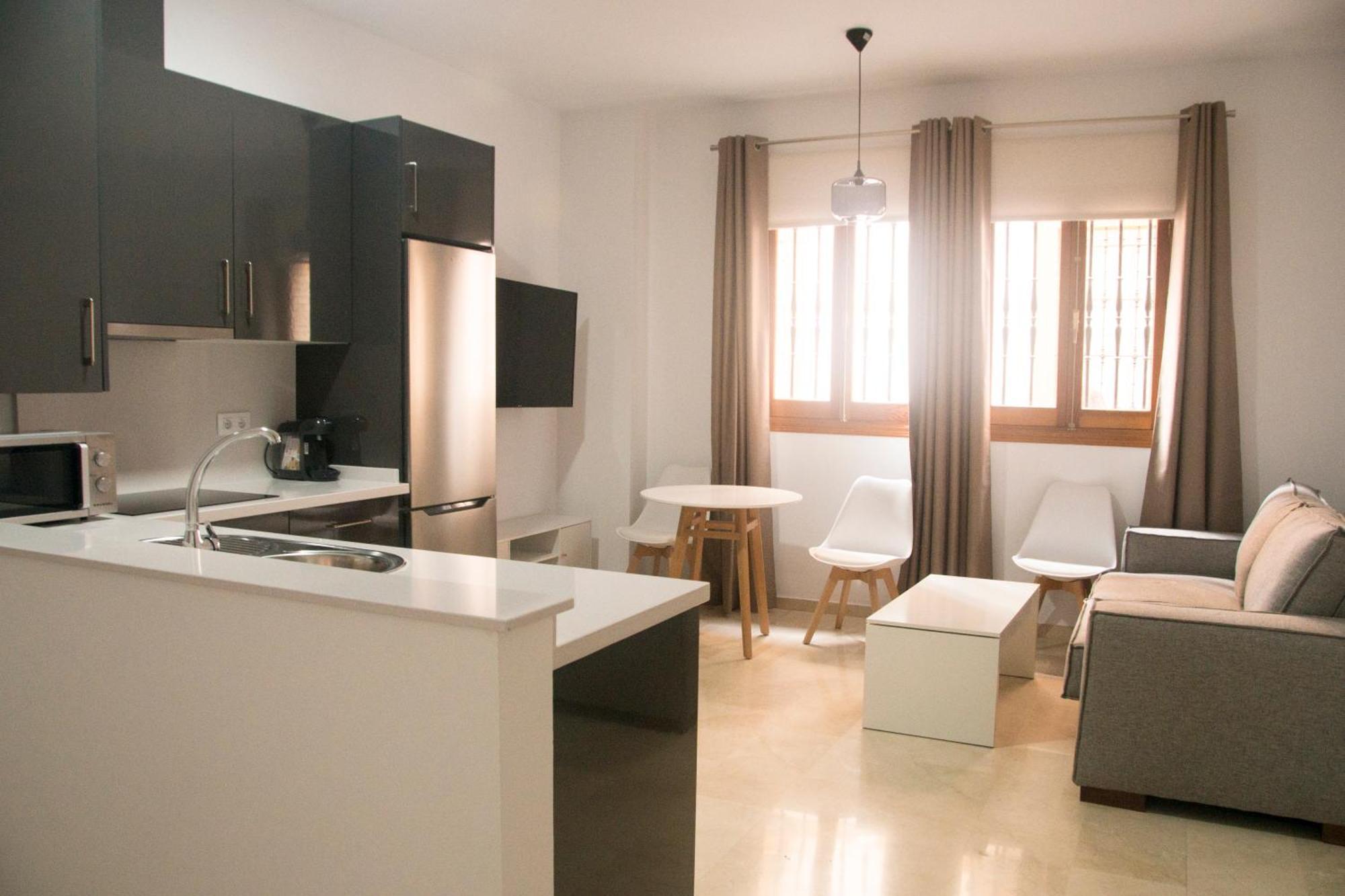 Apartamentos La Pila Del Pato Севиля Екстериор снимка